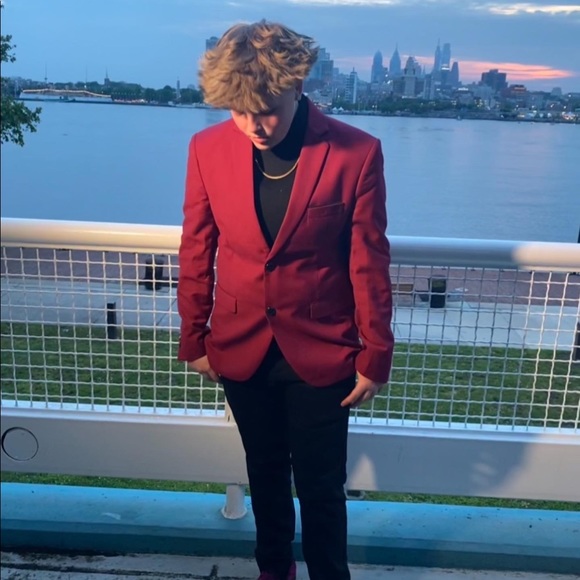 Meet your Posher, Lila - Picture 3 of 3